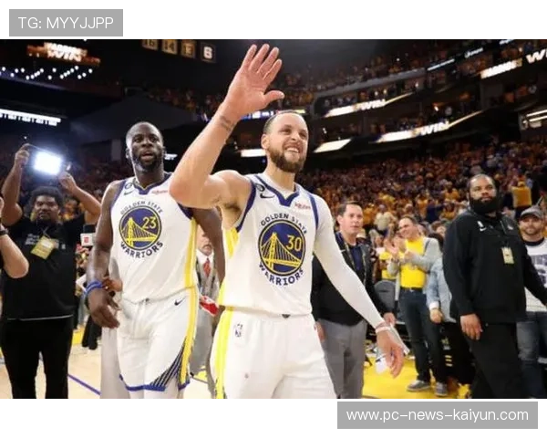 福克斯关键一传撕开防线，国王把握住机会